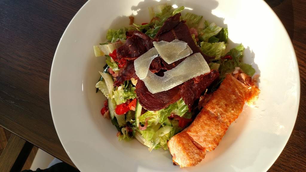 Stella Van Buren | restaurant | 550 N Van Buren St, Milwaukee, WI 53202, USA | 4148475622 OR +1 414-847-5622