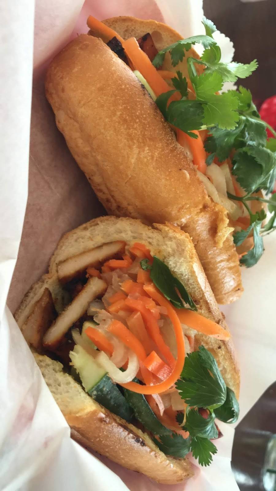 Crispy Banh Mi | restaurant | 2934 Shamrock Dr, Charlotte, NC 28205, USA | 9802377704 OR +1 980-237-7704