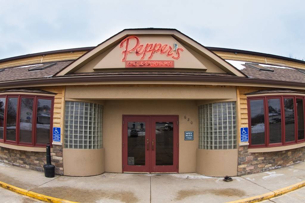 Peppers Grill & Sports Pub | restaurant | 620 E 18th St, Cedar Falls, IA 50613, USA | 3192669394 OR +1 319-266-9394