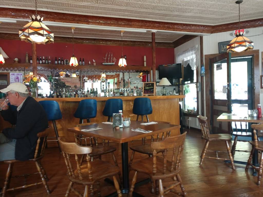 Lighthouse Inn & Restaurant | restaurant | 12 Main St, Seal Harbor, ME 04675, USA | 2072763958 OR +1 207-276-3958