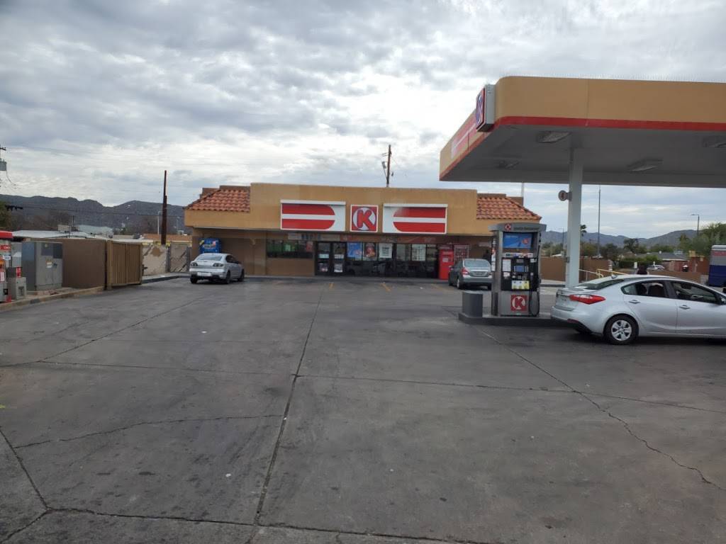 Circle K | meal takeaway | 7601 S Central Ave, Phoenix, AZ 85040, USA | 6022687239 OR +1 602-268-7239