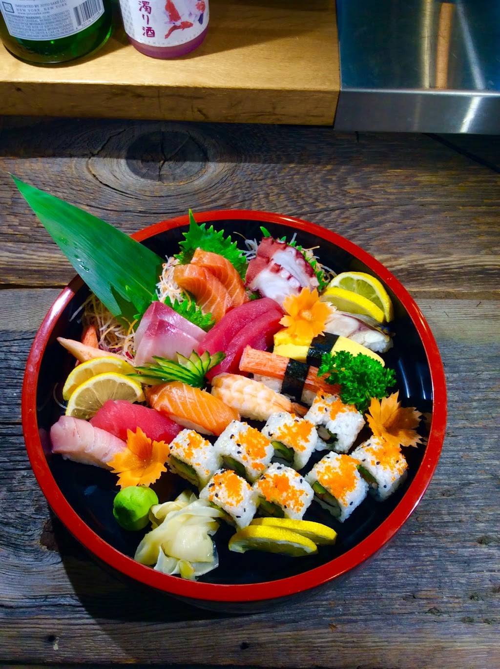 saima thai&sushi | restaurant | 4118 NE Sandy Blvd, Portland, OR 97212, USA | 5039541315 OR +1 503-954-1315