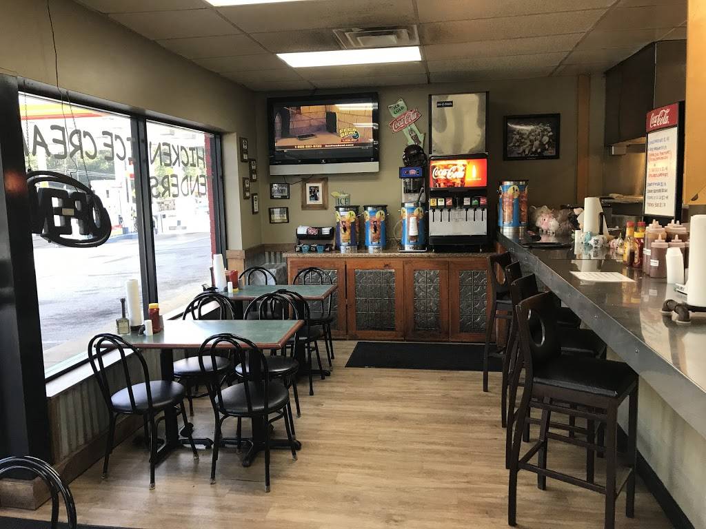 Charlies BBQ | restaurant | 13690 US-411, Odenville, AL 35120, USA | 2056292998 OR +1 205-629-2998