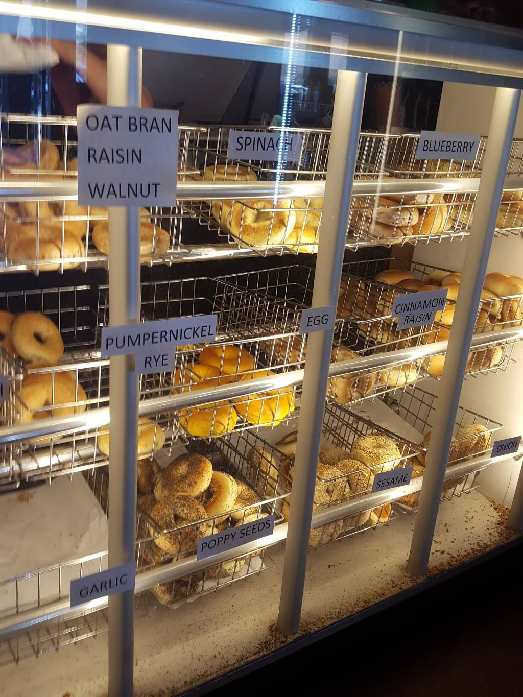 New York Bagels | restaurant | 306 Strawberry Village, Mill Valley, CA 94941, USA | 4153813599 OR +1 415-381-3599