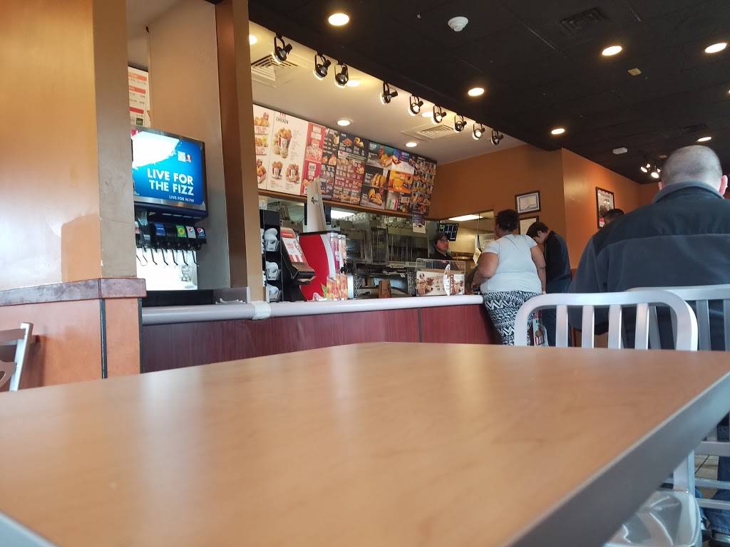 KFC | restaurant | 335 N Neltnor Blvd, West Chicago, IL 60185, USA | 6302316070 OR +1 630-231-6070