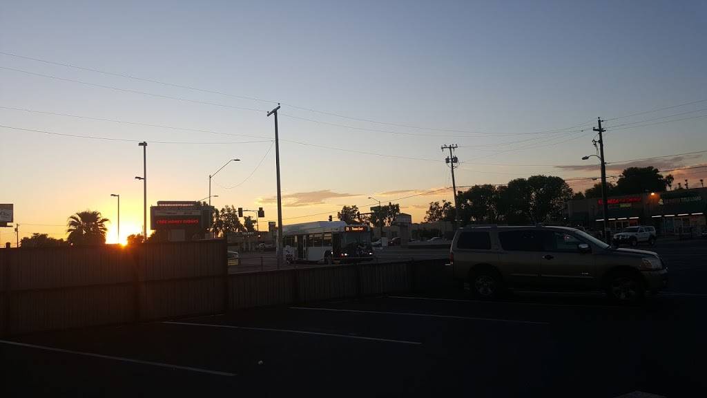 Burger Shoppe | restaurant | 3423 W Thomas Rd, Phoenix, AZ 85017, USA | 6022724171 OR +1 602-272-4171