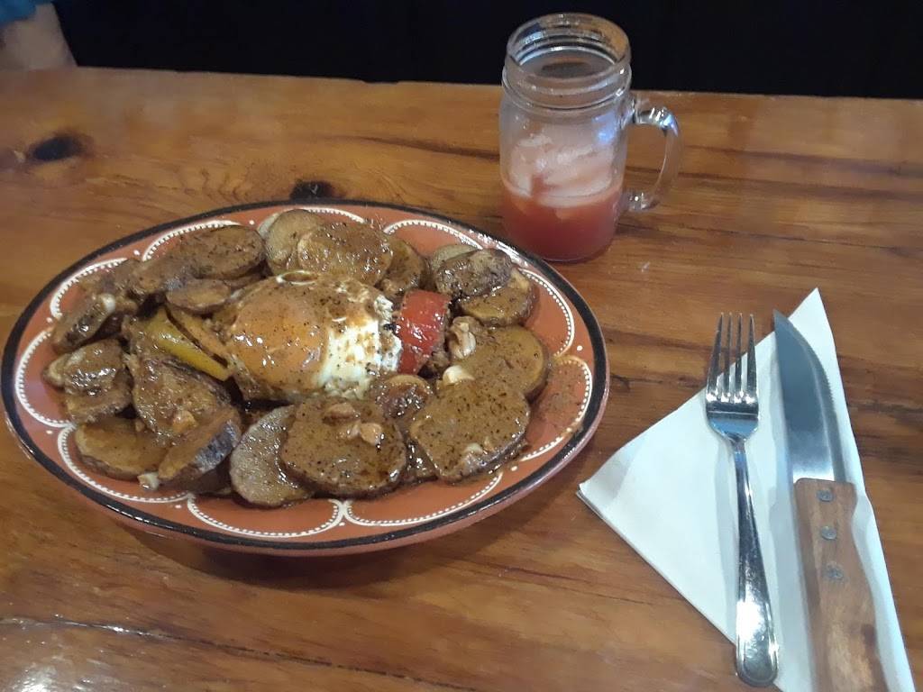 2 Bicas | restaurant | 2 Fisherman Dr, Brampton, ON L7A 1B5, Canada | 9054974005 OR +1 905-497-4005