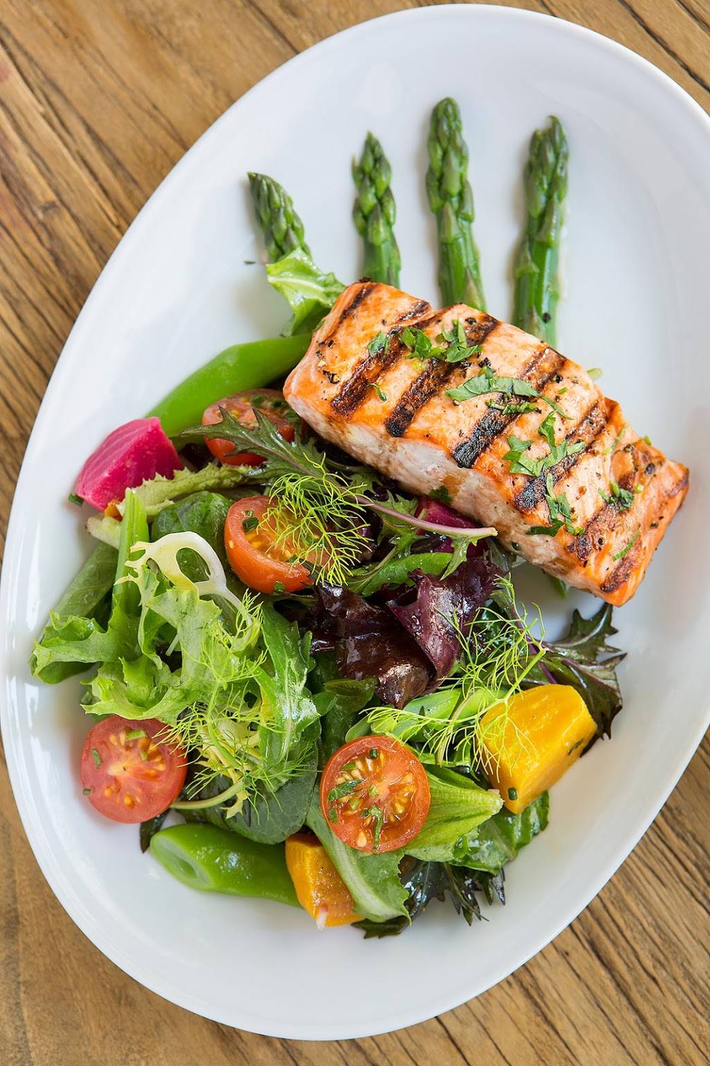 Lucia Restaurant & Bar | restaurant | 415 W Carmel Valley Rd, Carmel Valley, CA 93924, USA | 8316583595 OR +1 831-658-3595