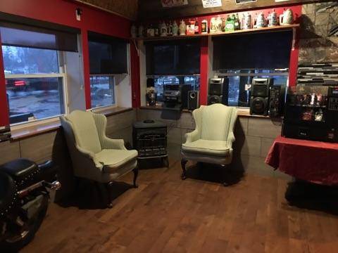 MJs Music Bar | restaurant | 609 NY-48, Fulton, NY 13069, USA | 3152974822 OR +1 315-297-4822