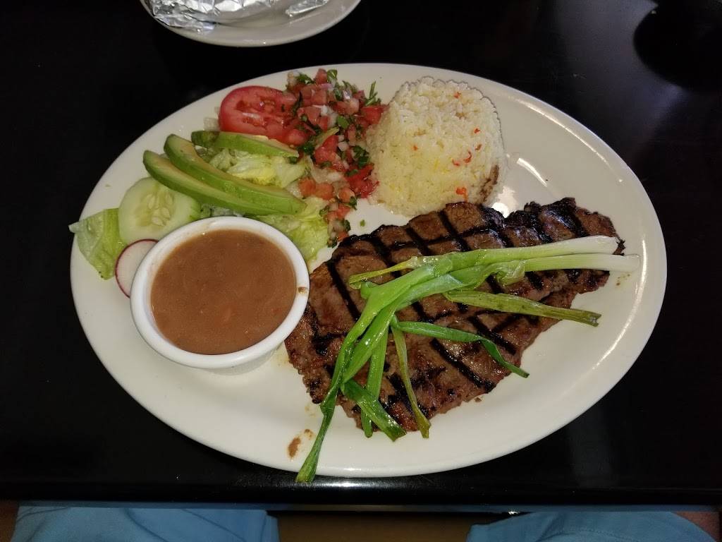 El Taco Guapo Restaurant | restaurant | 443 River St, Haverhill, MA 01832, USA | 9782419170 OR +1 978-241-9170