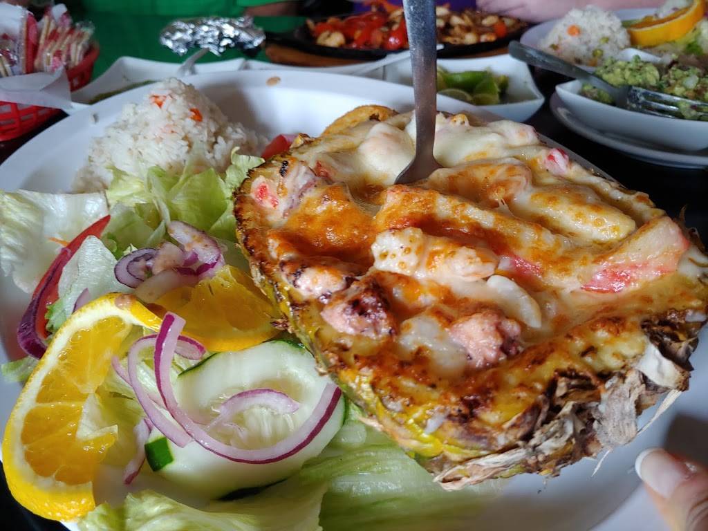 Las Islas Marias | restaurant | 7516 State Ave, Kansas City, KS 66112, USA | 9134997365 OR +1 913-499-7365