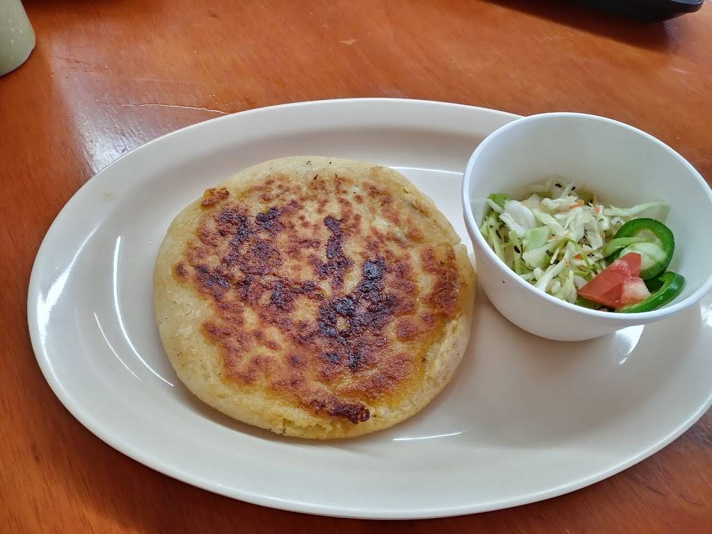 La Cocinita | restaurant | 2031 Spur St, New Braunfels, TX 78130, USA | 8302140004 OR +1 830-214-0004