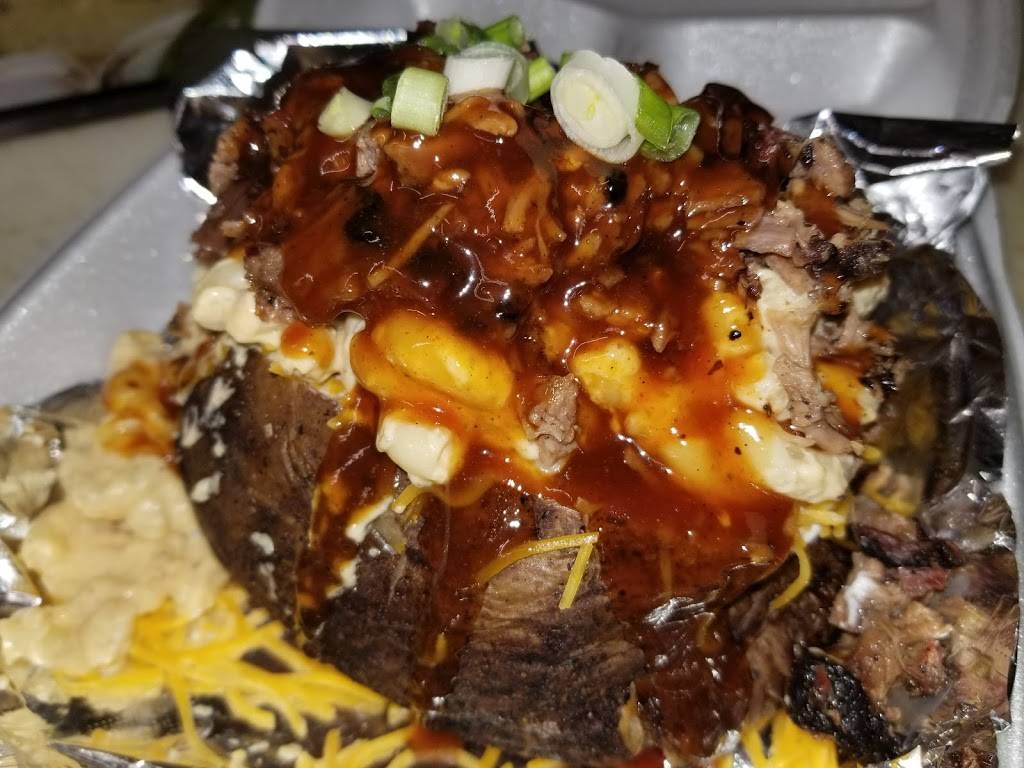 Bodeens Bbq | restaurant | 5913 Azle Ave, Fort Worth, TX 76114, USA | 6827087151 OR +1 682-708-7151