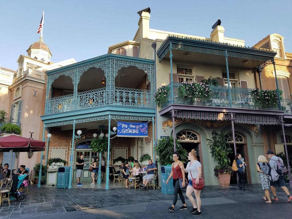 Royal Street Veranda | restaurant | 1313 S Harbor Blvd, Anaheim, CA 92802, USA | 7147813463 OR +1 714-781-3463