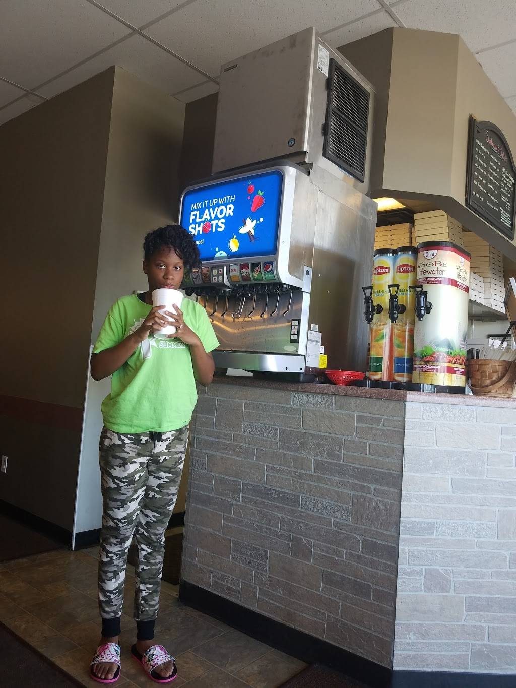 Stefaninas Elm | restaurant | 3831 Elm St, St Charles, MO 63301, USA | 6367237800 OR +1 636-723-7800