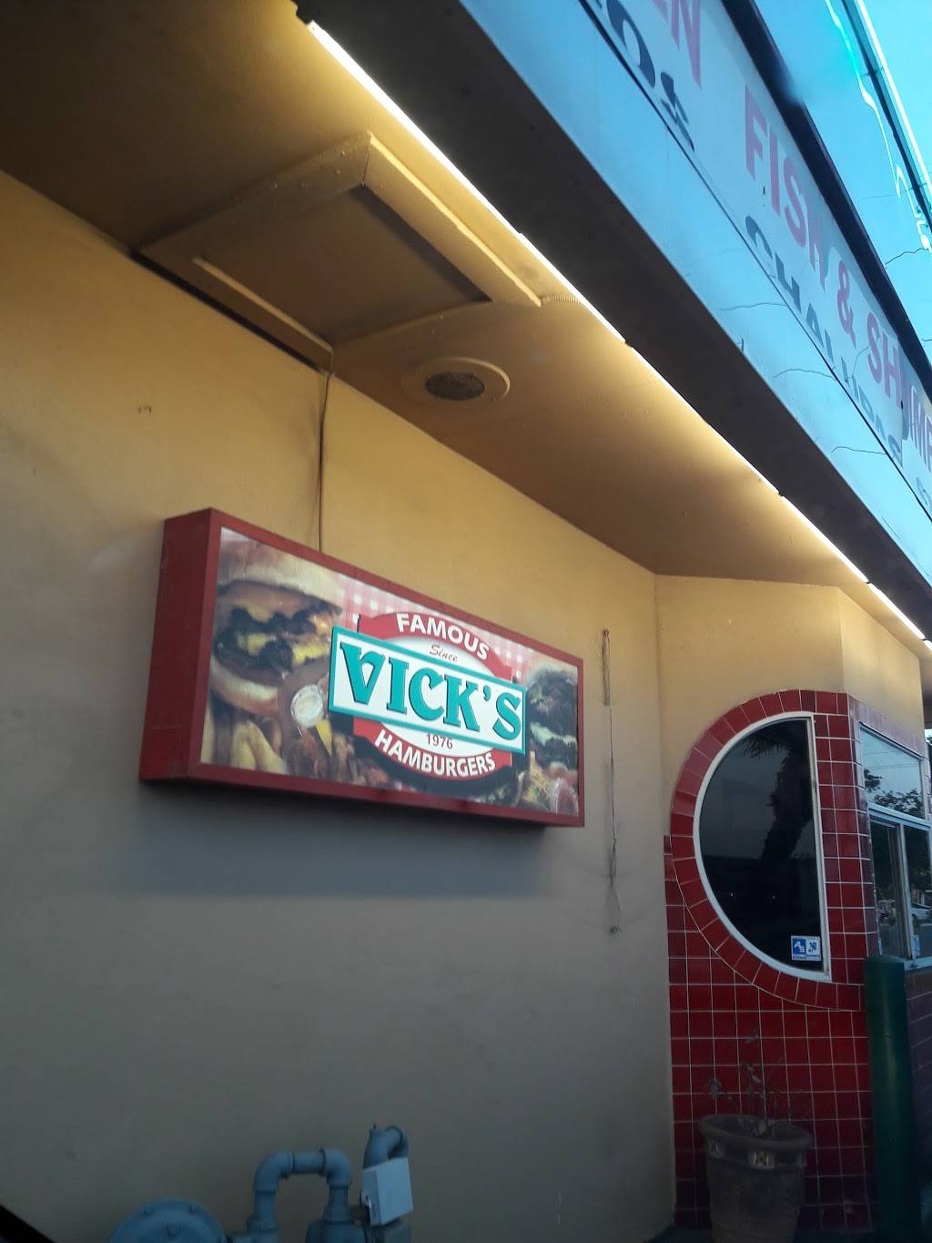 Vicks Famous Hamburgers | restaurant | 4989 Ayers St, Corpus Christi, TX 78415, USA | 3618519099 OR +1 361-851-9099
