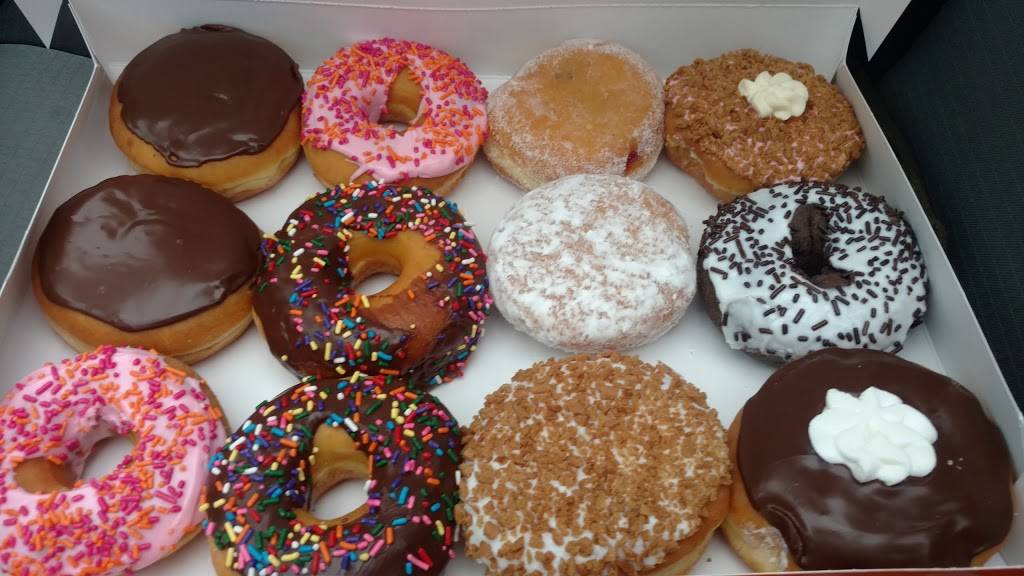 Dunkin | bakery | 4829 N Broadway, Knoxville, TN 37918, USA | 8654442962 OR +1 865-444-2962