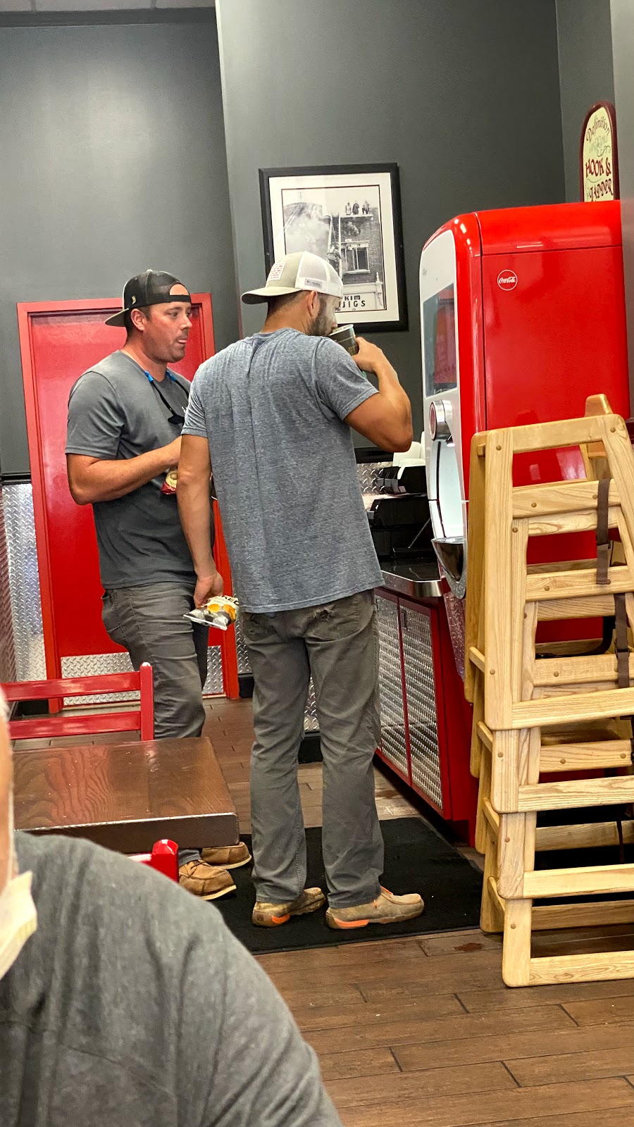 Firehouse Subs High Point Crossing | restaurant | 6411 E NW Hwy Ste 120, Dallas, TX 75231, USA | 9728036247 OR +1 972-803-6247