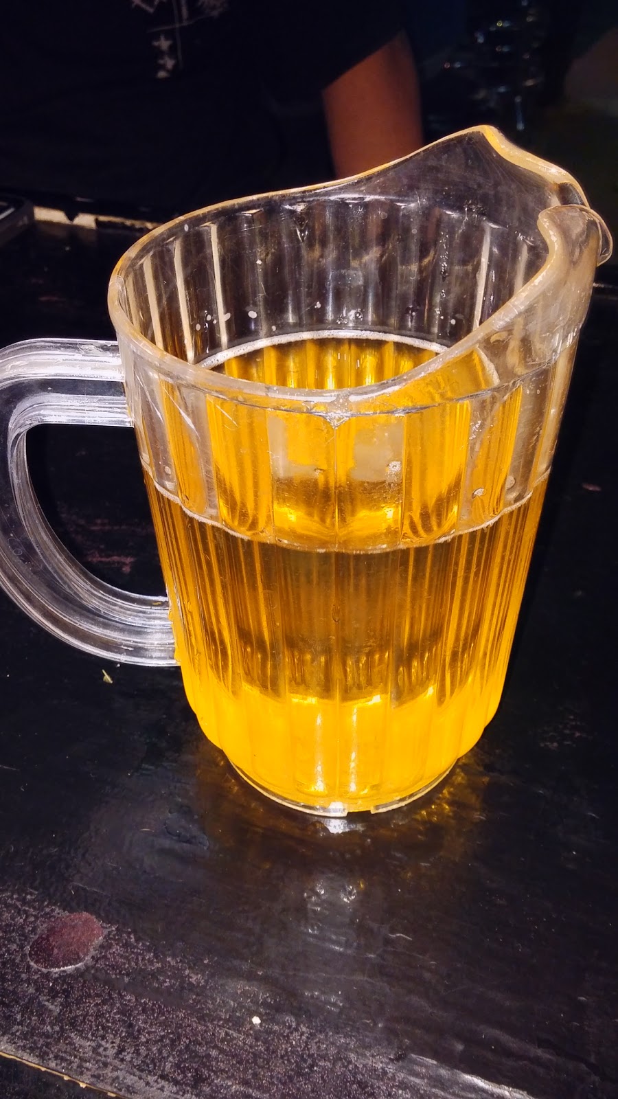 Brodies Dark Horse Tavern | restaurant | 2449 N Stone Ave, Tucson, AZ 85705, USA | 5206233970 OR +1 520-623-3970