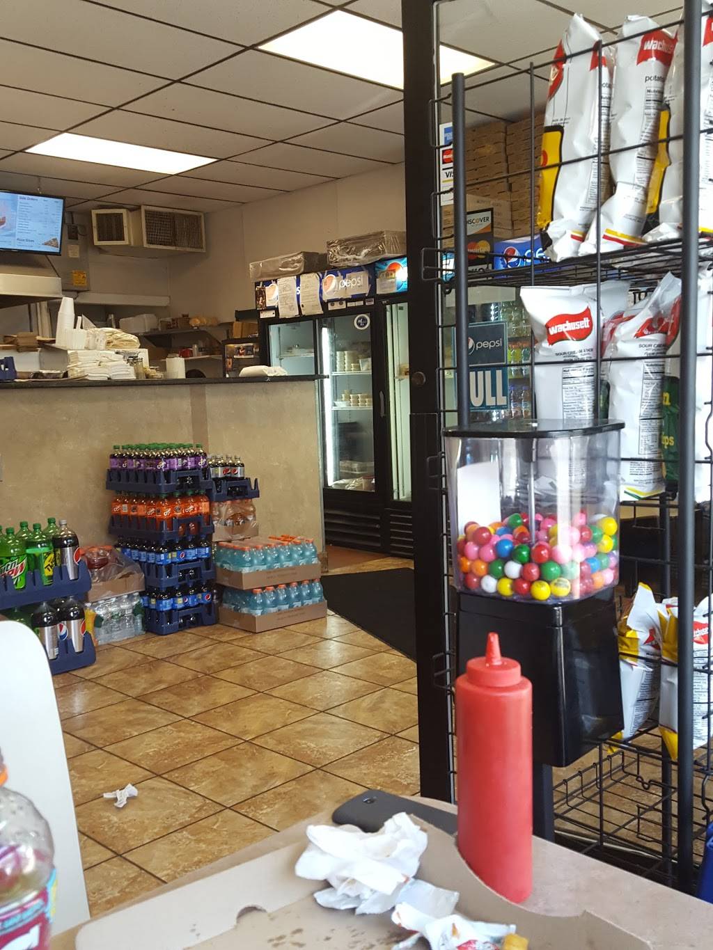 Giovannis Pizza & Roast Beef | meal takeaway | 4806, 15 Lewis St, Lynn, MA 01902, USA | 7815981418 OR +1 781-598-1418