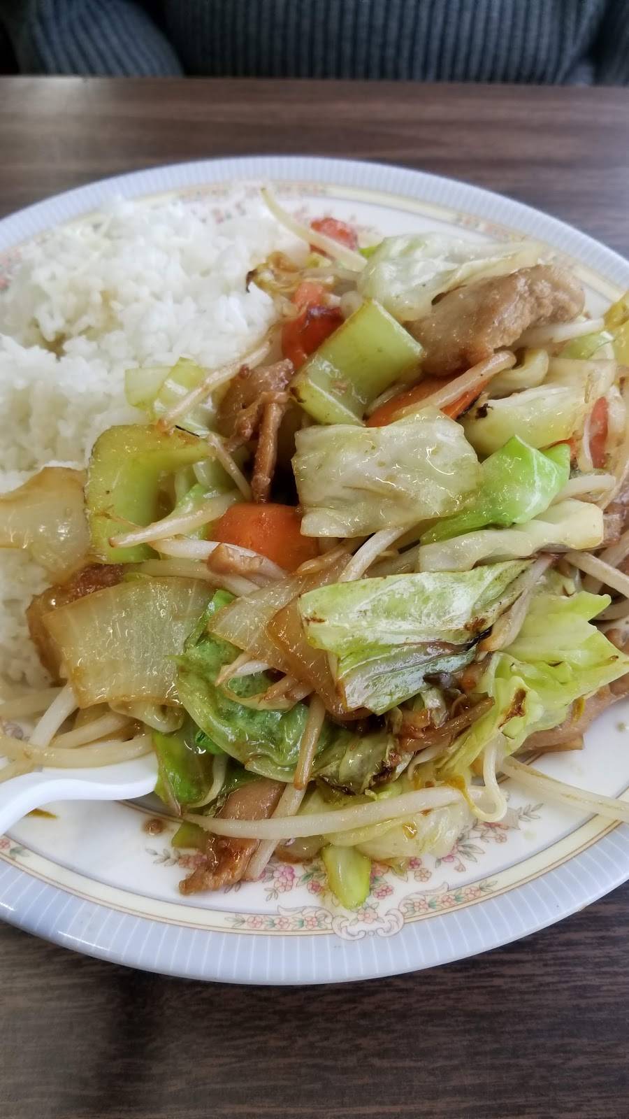 Harbor Light Restaurant-Market | restaurant | 748 Tuna St, San Pedro, CA 90731, USA | 3108325485 OR +1 310-832-5485