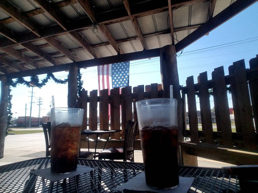 Legends Pinhook | restaurant | 3439 W Pinhook Rd, Lafayette, LA 70508, USA | 3374563861 OR +1 337-456-3861