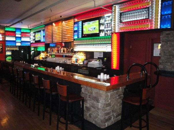 City Tap and The Attic | restaurant | 110 N Main St, Bowling Green, OH 43402, USA | 4193520090 OR +1 419-352-0090