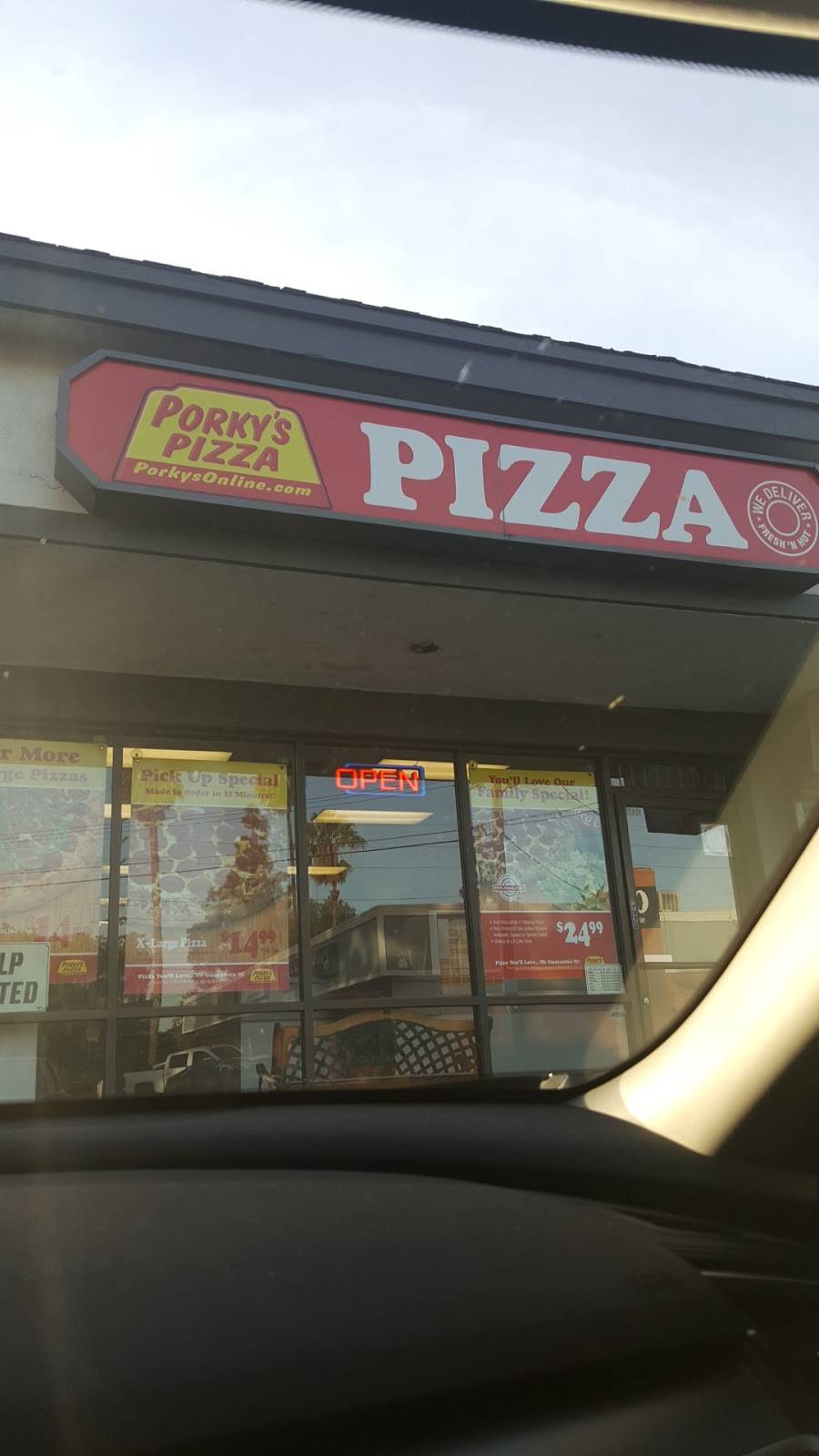 Porkys Pizza | restaurant | 19801 Esperanza Rd, Yorba Linda, CA 92886, USA | 7147774000 OR +1 714-777-4000