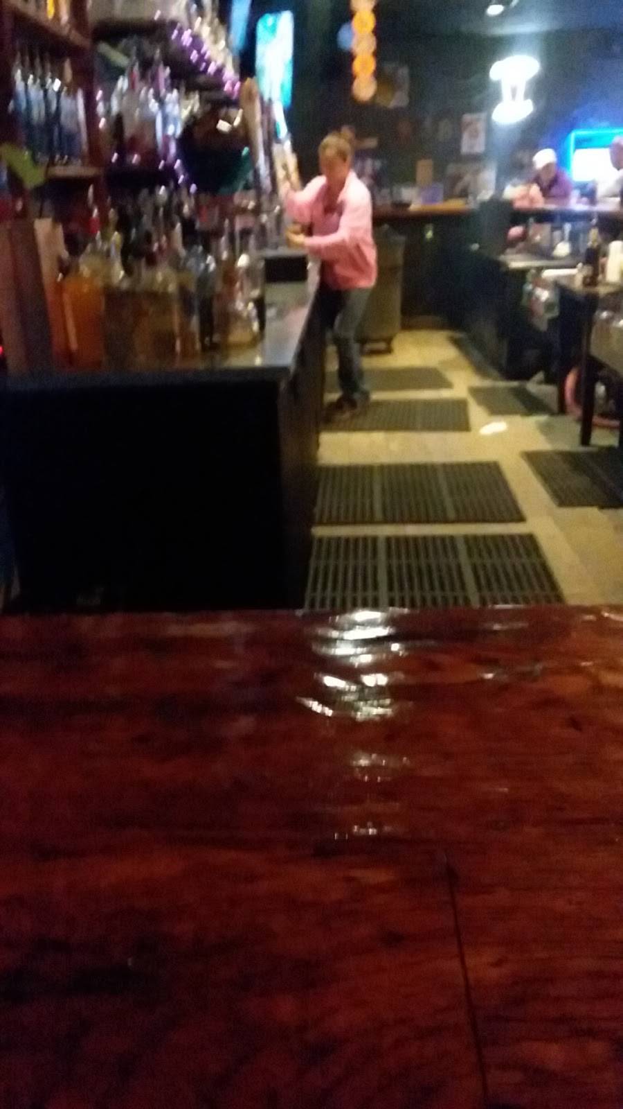 Browns Bar & Grill, Inc. | restaurant | 5020 19 1/2 Ave, Riverdale, CA 93656, USA | 5599231222 OR +1 559-923-1222