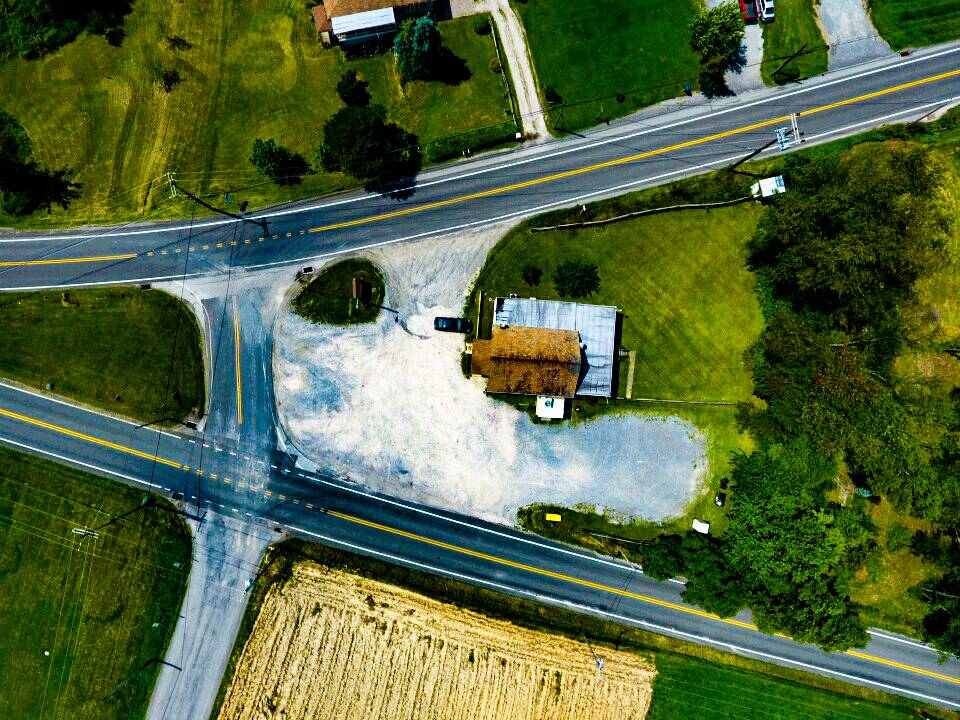 Brews Tavern | restaurant | 761 Big Knob Rd, Rochester, PA 15074, USA | 7247747331 OR +1 724-774-7331