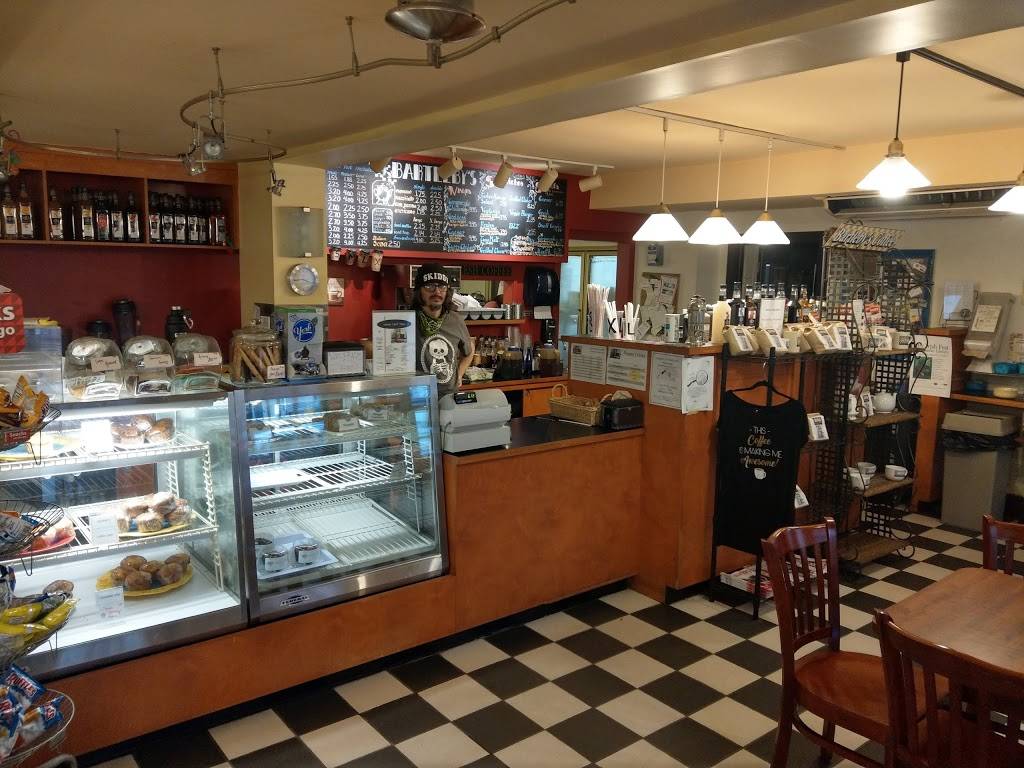 Bartlebys Cafe | meal takeaway | 46 W Main St #1, Mystic, CT 06355, USA | 8602450017 OR +1 860-245-0017