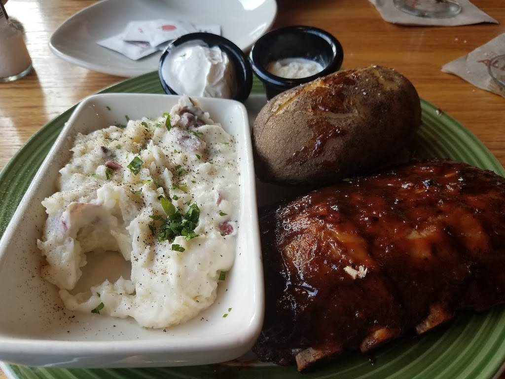 Applebees Grill + Bar | restaurant | 7159 Macedonia Commons Blvd, Macedonia, OH 44056, USA | 3304673600 OR +1 330-467-3600