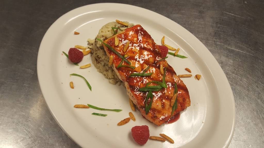 Franks Place On Market | restaurant | 549 W Market St, Akron, OH 44303, USA | 3303768307 OR +1 330-376-8307