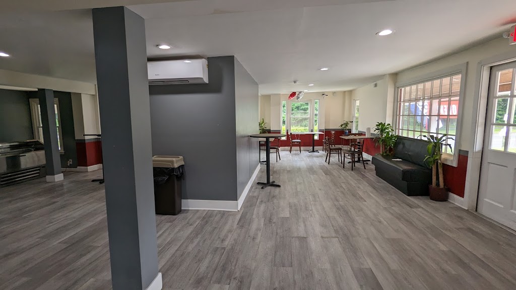 Nutmegz Restaurant | restaurant | 1610 Saybrook Rd, Haddam, CT 06438, USA | 8605543910 OR +1 860-554-3910