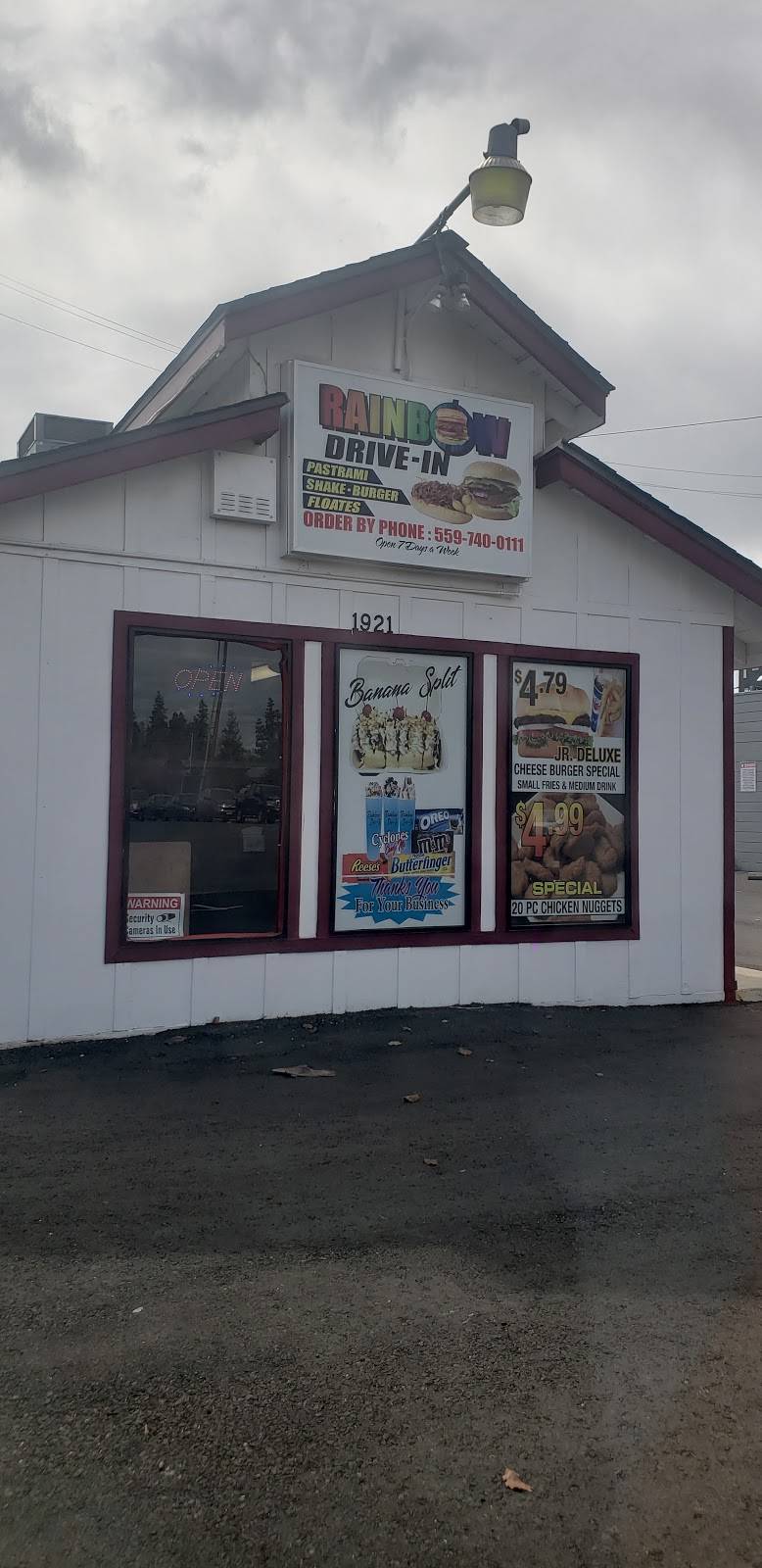 Rainbow drive in #2 | restaurant | 1921 W Tulare Ave, Visalia, CA 93277, USA | 5597400111 OR +1 559-740-0111