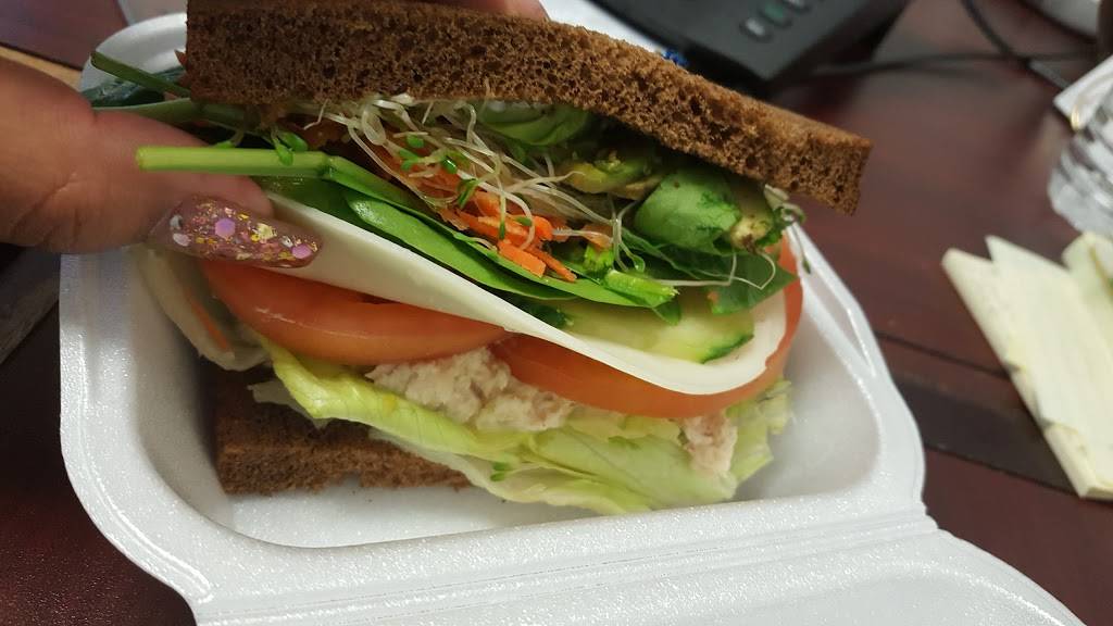 Checkers Sandwich | meal takeaway | 19100 Von Karman Ave # 190, Irvine, CA 92612, USA | 9497528887 OR +1 949-752-8887