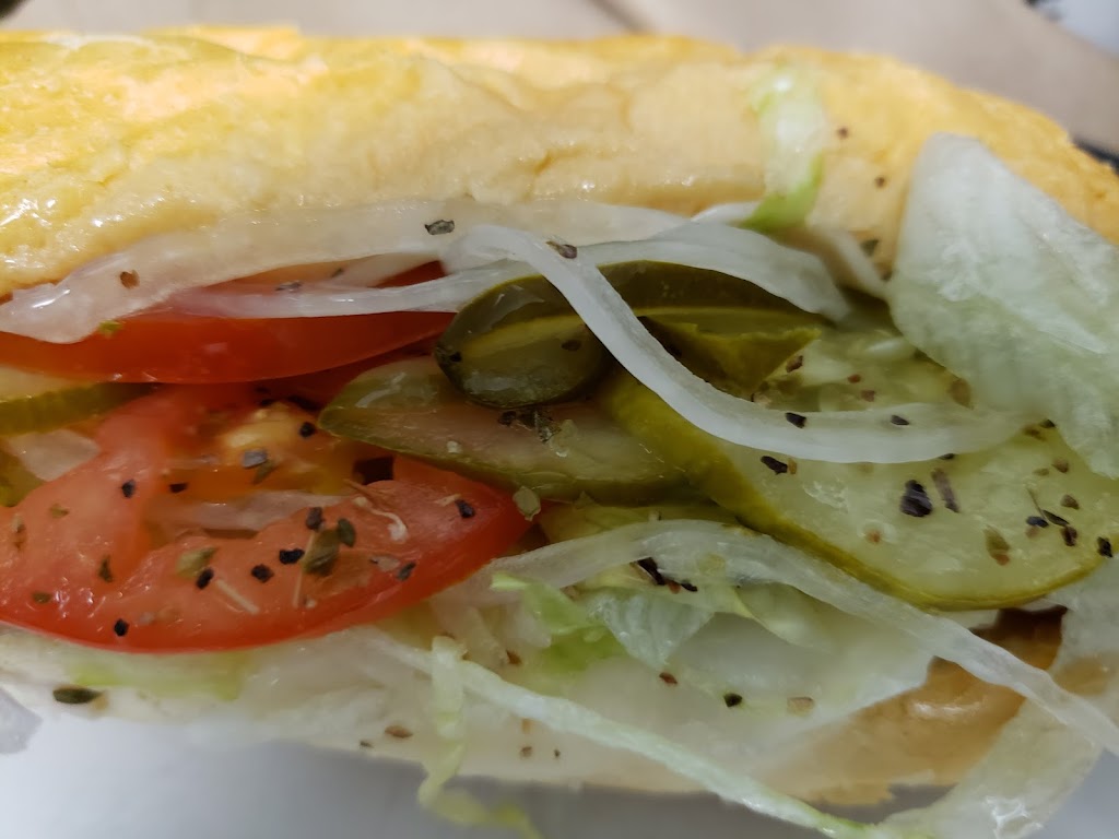Capriottis Sandwich Shop | restaurant | 10 St Francis Way, Cranberry Twp, PA 16066, USA | 8782087327 OR +1 878-208-7327