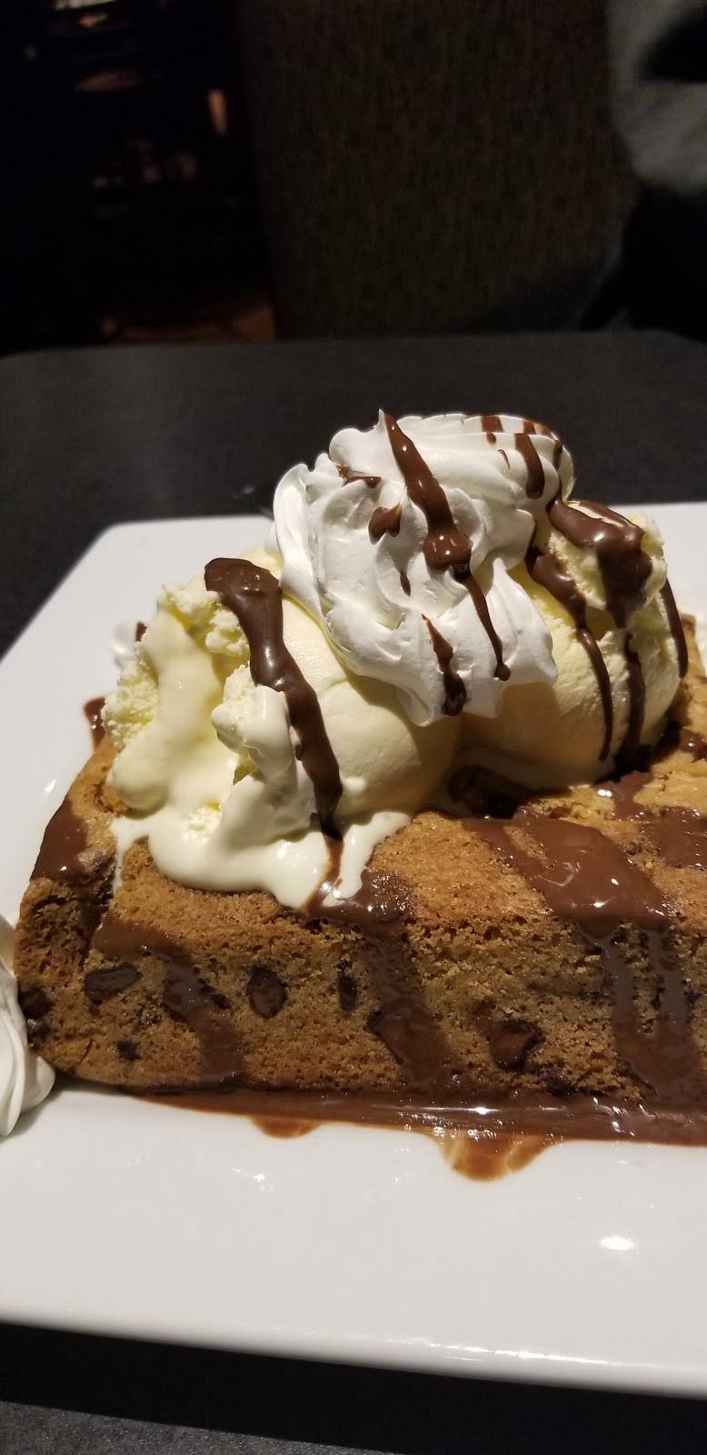 Black Rock Bar & Grill | restaurant | 3776 S State St, Ann Arbor, MI 48108, USA | 7349927625 OR +1 734-992-7625