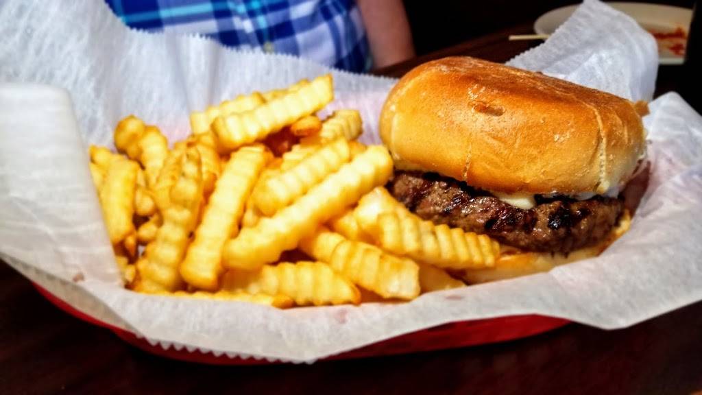 Nicks Family Restaurant | restaurant | 1453 20th St, Vero Beach, FL 32960, USA | 7725672311 OR +1 772-567-2311