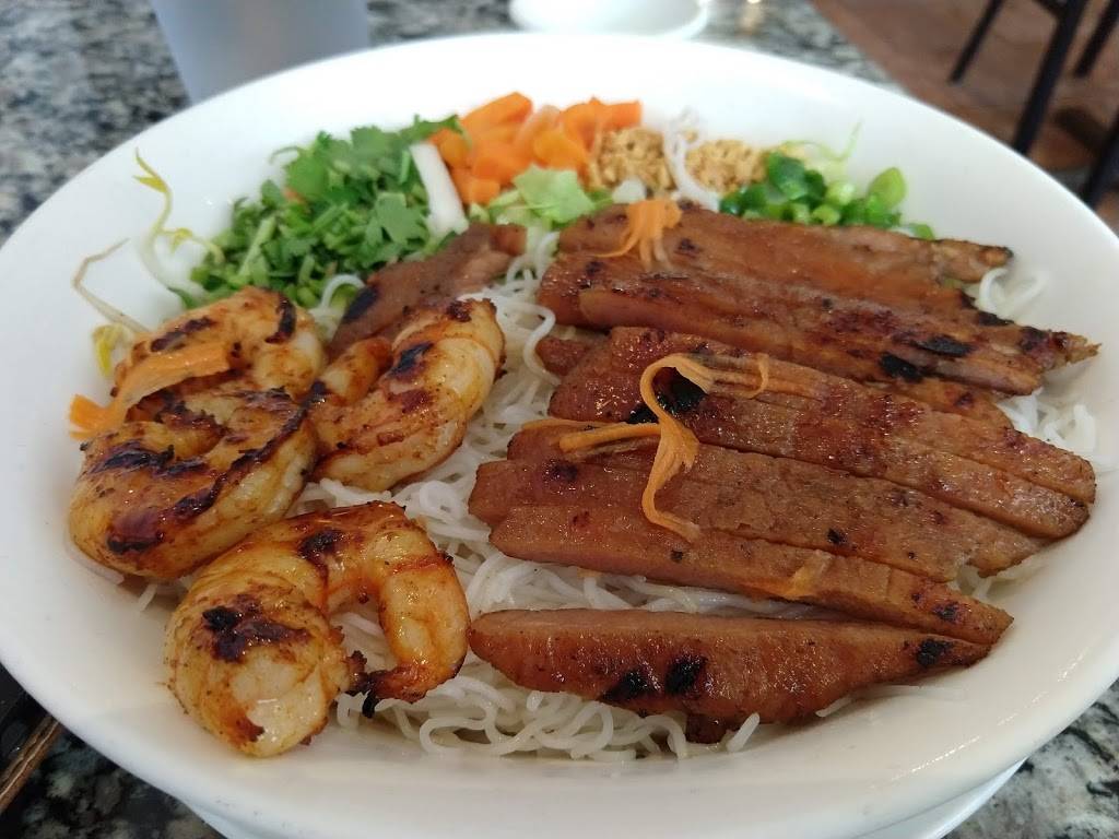 Pho Apple | restaurant | 5930 W Park Blvd #400, Plano, TX 75093, USA | 9722506500 OR +1 972-250-6500