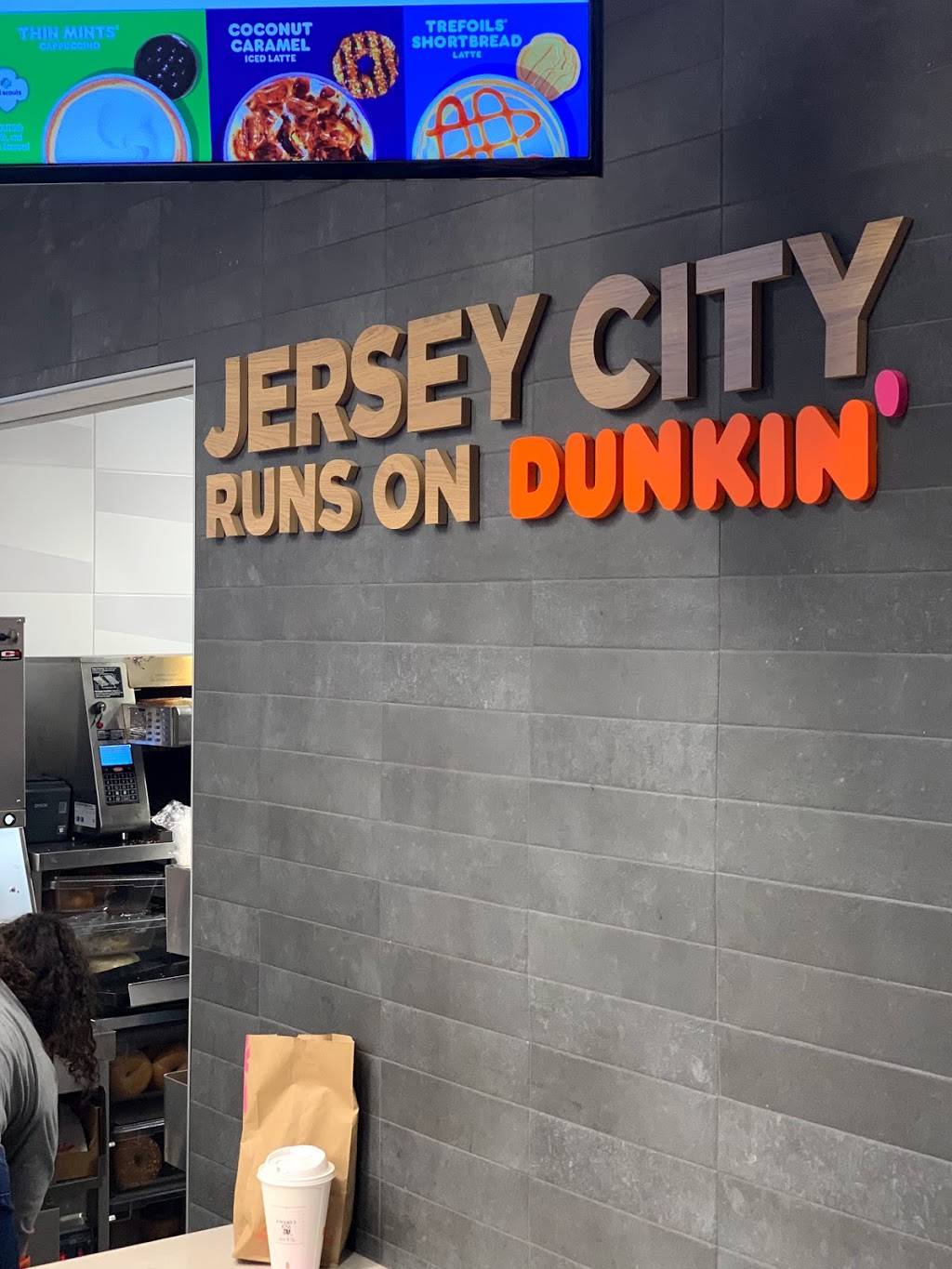 Dunkin | bakery | 1 Exchange Pl, Jersey City, NJ 07302, USA | 5512758415 OR +1 551-275-8415