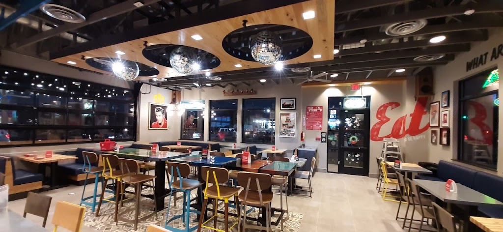 Raising Canes Chicken Fingers | restaurant | 5302 McPherson Rd, Laredo, TX 78041, USA | 9565230697 OR +1 956-523-0697