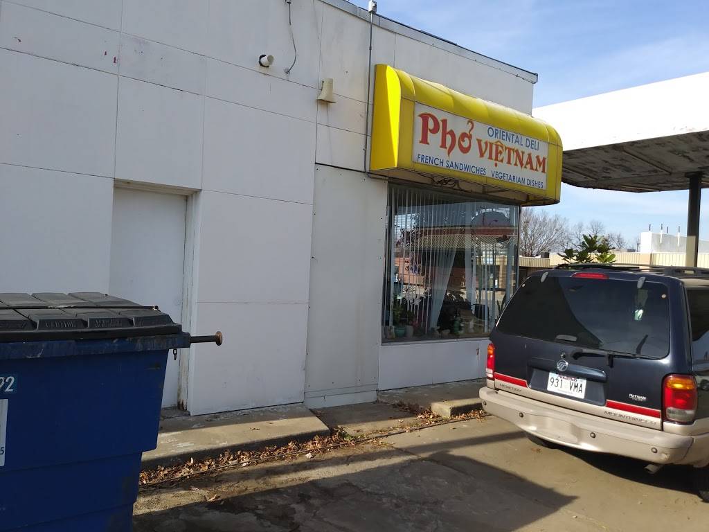 Phở Việtnam | restaurant | 2214 Rogers Ave, Fort Smith, AR 72901, USA | 4797823227 OR +1 479-782-3227