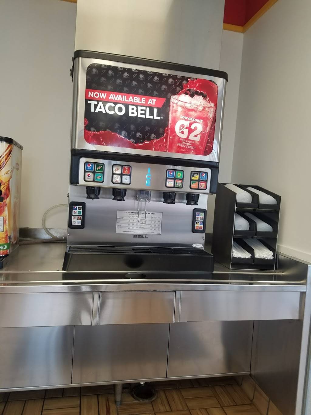 Taco Bell | meal takeaway | 8329 Skokie Blvd, Skokie, IL 60076, USA | 8476798980 OR +1 847-679-8980