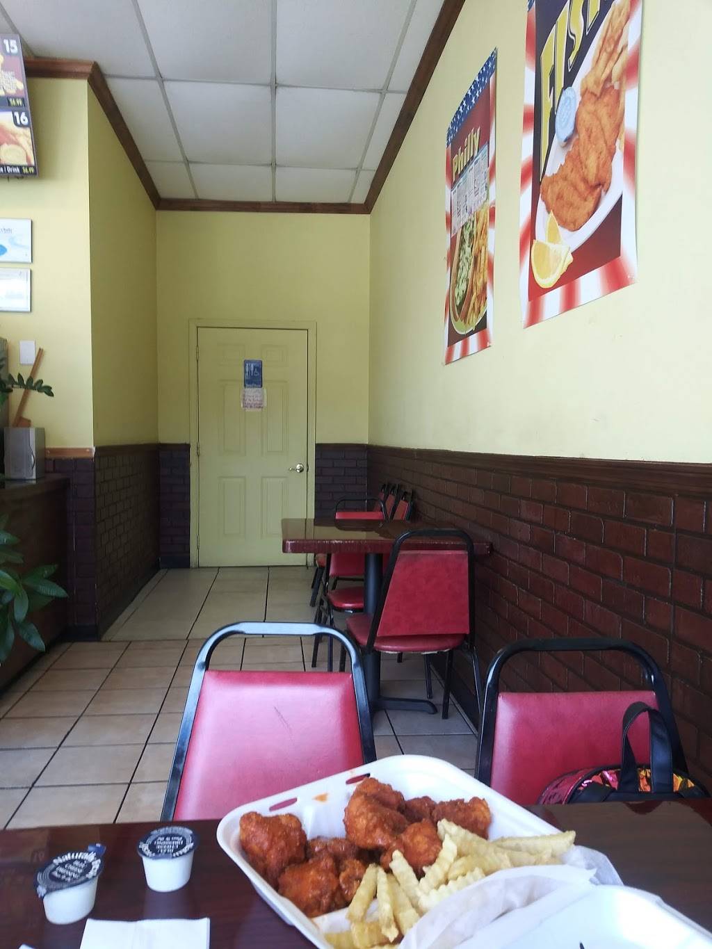 American Wings | restaurant | 890 Cleveland Ave, East Point, GA 30344, USA | 4047659946 OR +1 404-765-9946