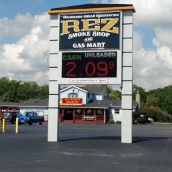 Rez Smoke Shop | restaurant | 986 Bloomingdale Rd, Basom, NY 14013, USA | 7165422887 OR +1 716-542-2887