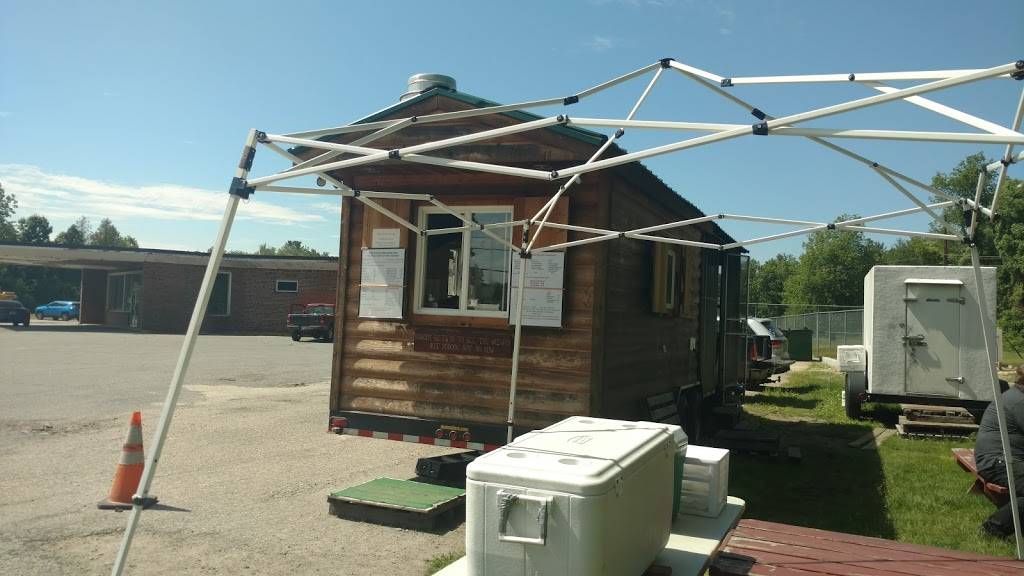 Phils Old Fashioned BBQ | restaurant | 589 Elm St, Milford, NH 03055, USA | 6038319238 OR +1 603-831-9238