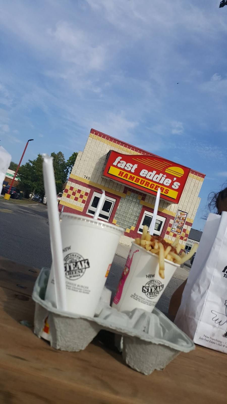 Fast Eddies | restaurant | 748 Wharncliffe Rd S #102, London, ON N6J 2N4, Canada | 5196863467 OR +1 519-686-3467