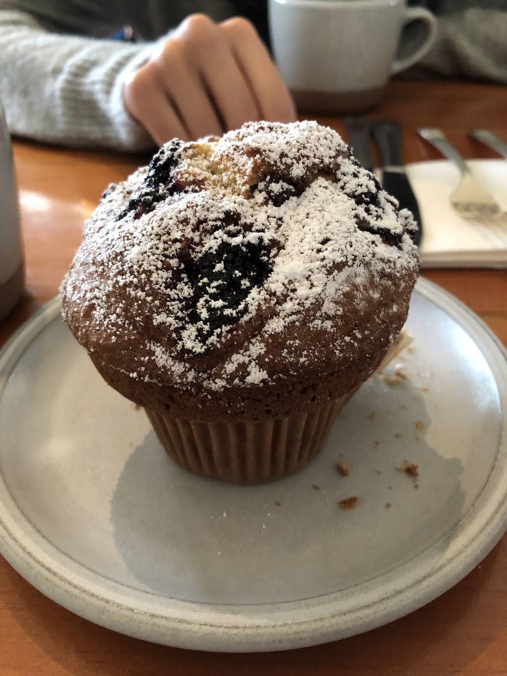 Sweedeedee | cafe | 5202 N Albina Ave, Portland, OR 97217, USA | 5039468087 OR +1 503-946-8087