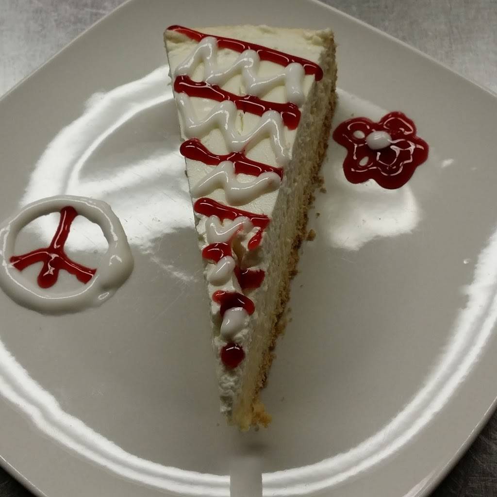 Mimis Retreat | restaurant | 125 E 9th St, Auburn, IN 46706, USA | 2609252008 OR +1 260-925-2008